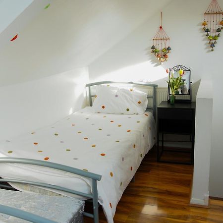 5 Bedroom House Near Cardiff City. Екстер'єр фото