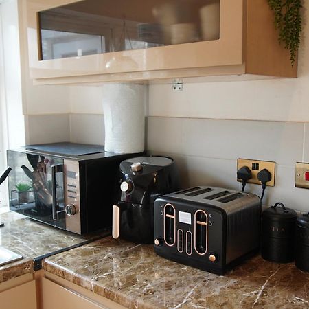 5 Bedroom House Near Cardiff City. Екстер'єр фото