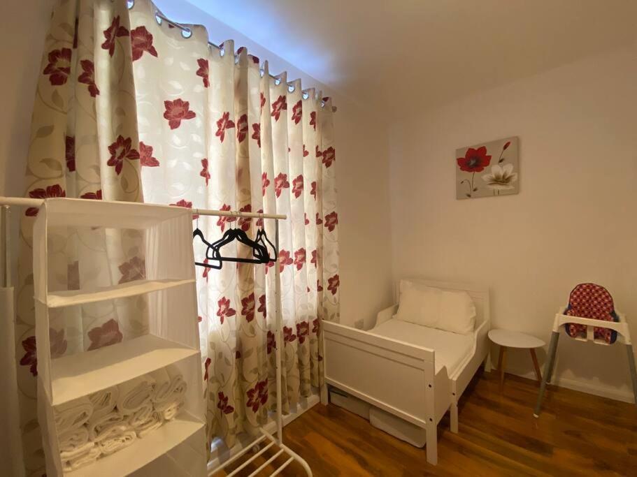 5 Bedroom House Near Cardiff City. Екстер'єр фото