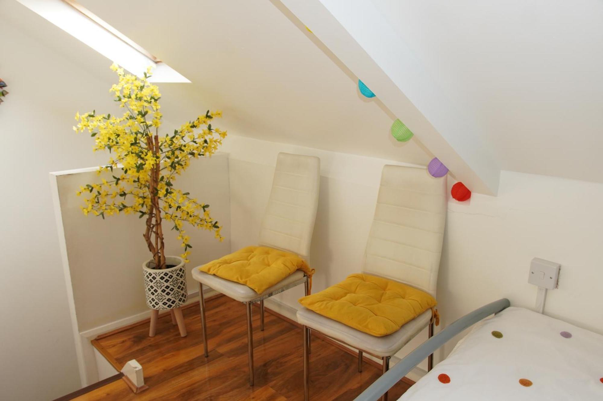 5 Bedroom House Near Cardiff City. Екстер'єр фото
