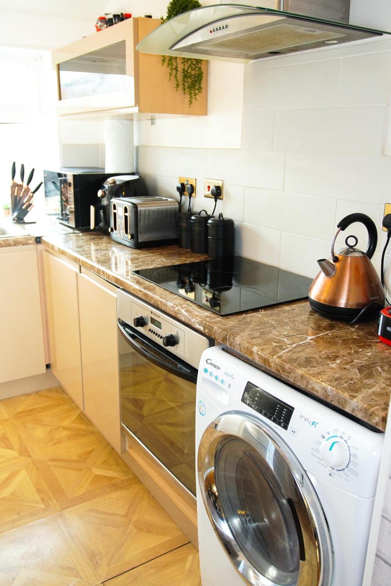 5 Bedroom House Near Cardiff City. Екстер'єр фото