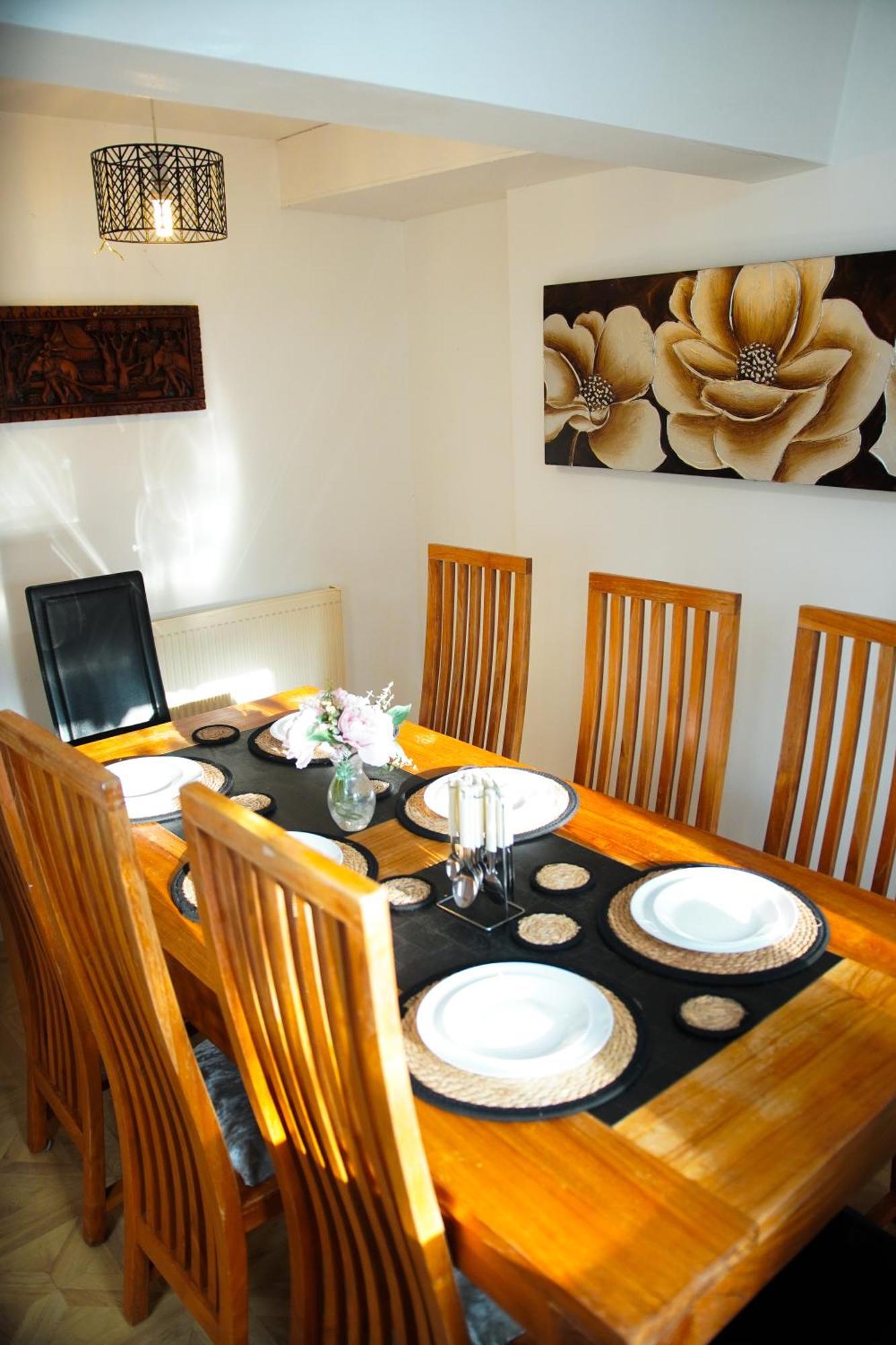 5 Bedroom House Near Cardiff City. Екстер'єр фото