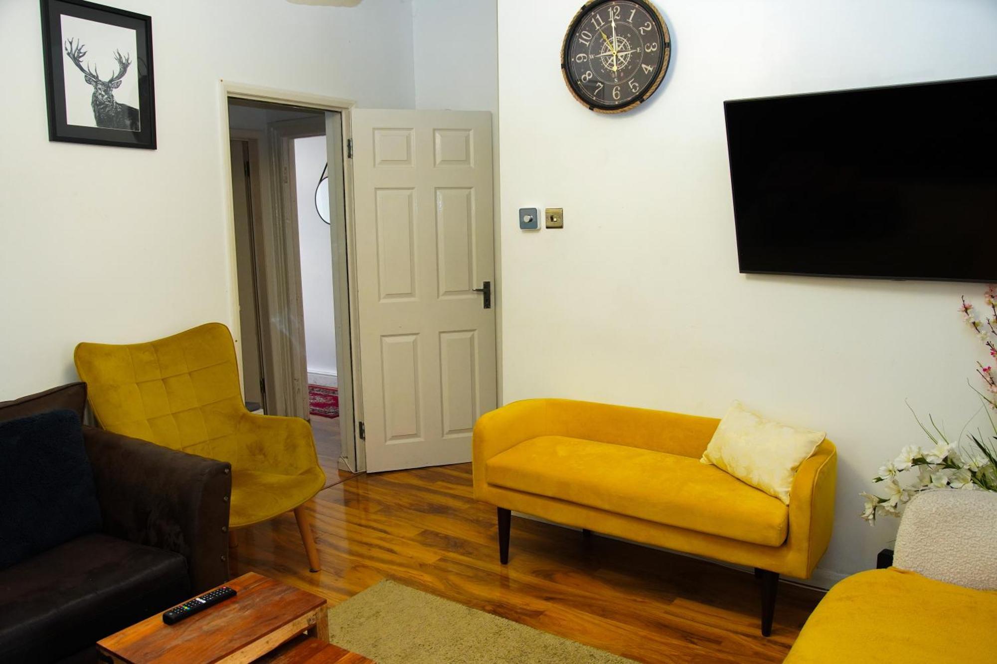5 Bedroom House Near Cardiff City. Екстер'єр фото