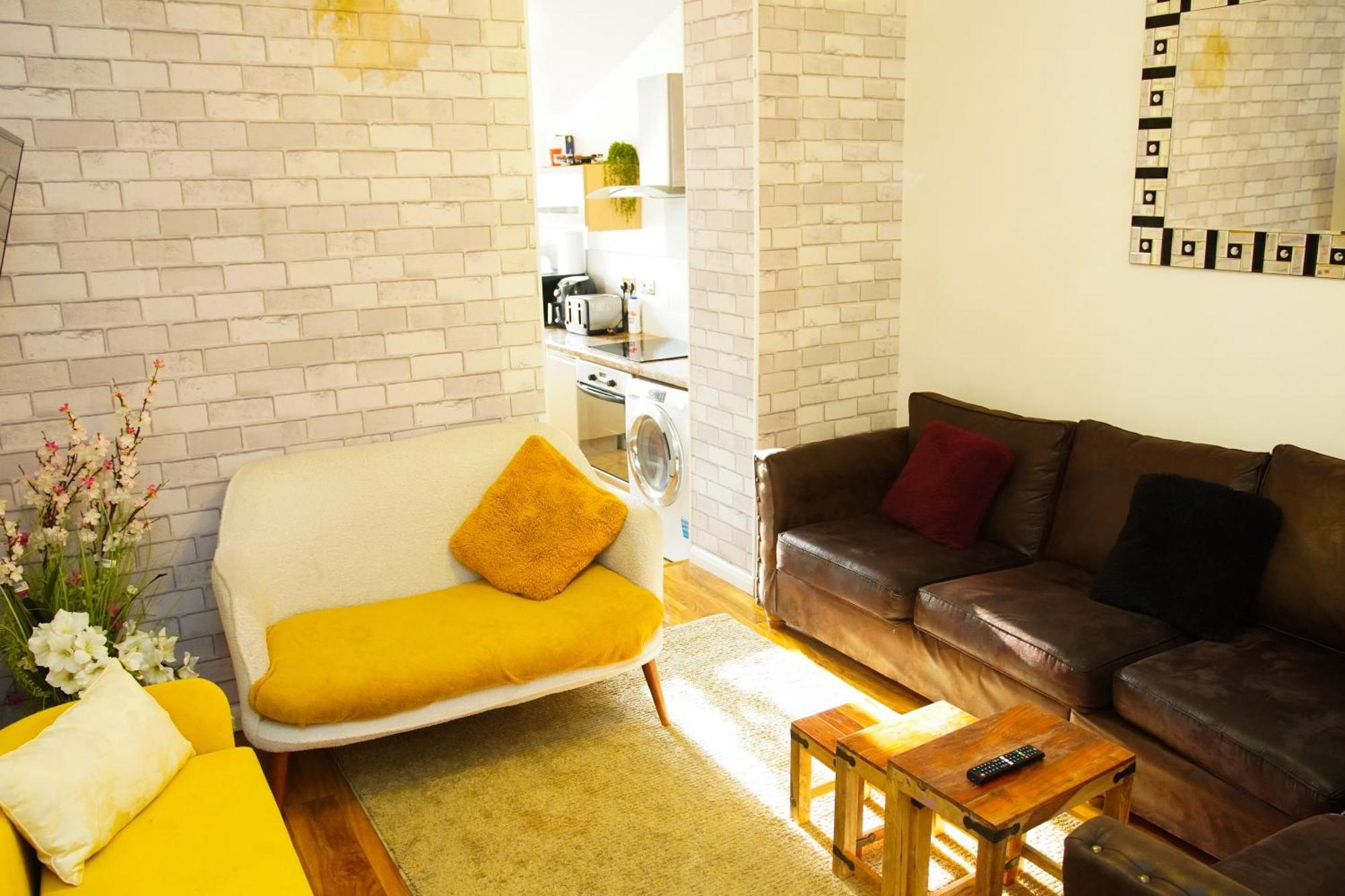 5 Bedroom House Near Cardiff City. Екстер'єр фото